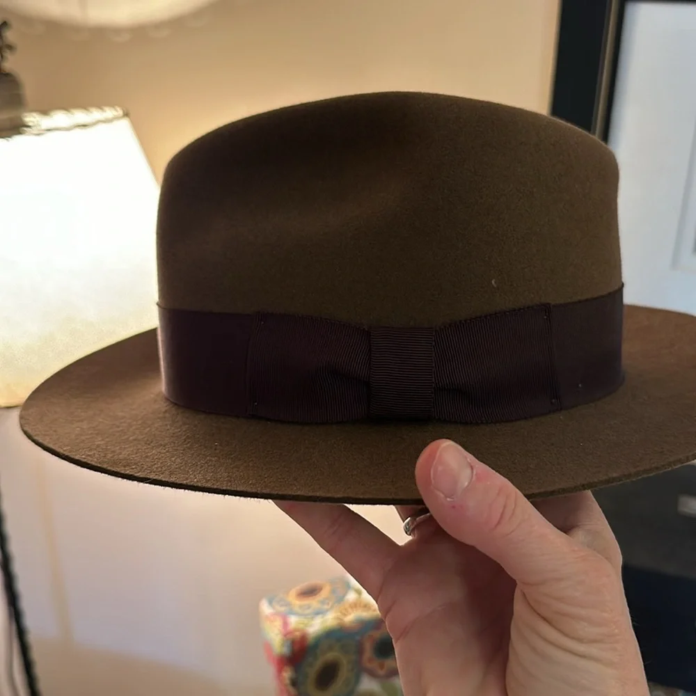 Hat - Picture 8 of 9